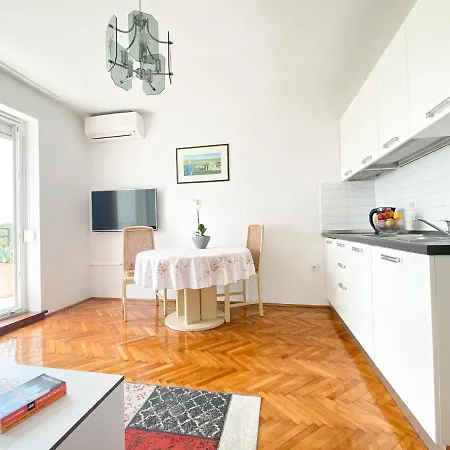 Centener Apartman *